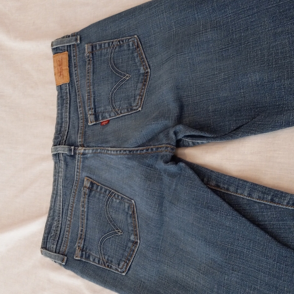 levi strauss & co - Picture 6 of 12